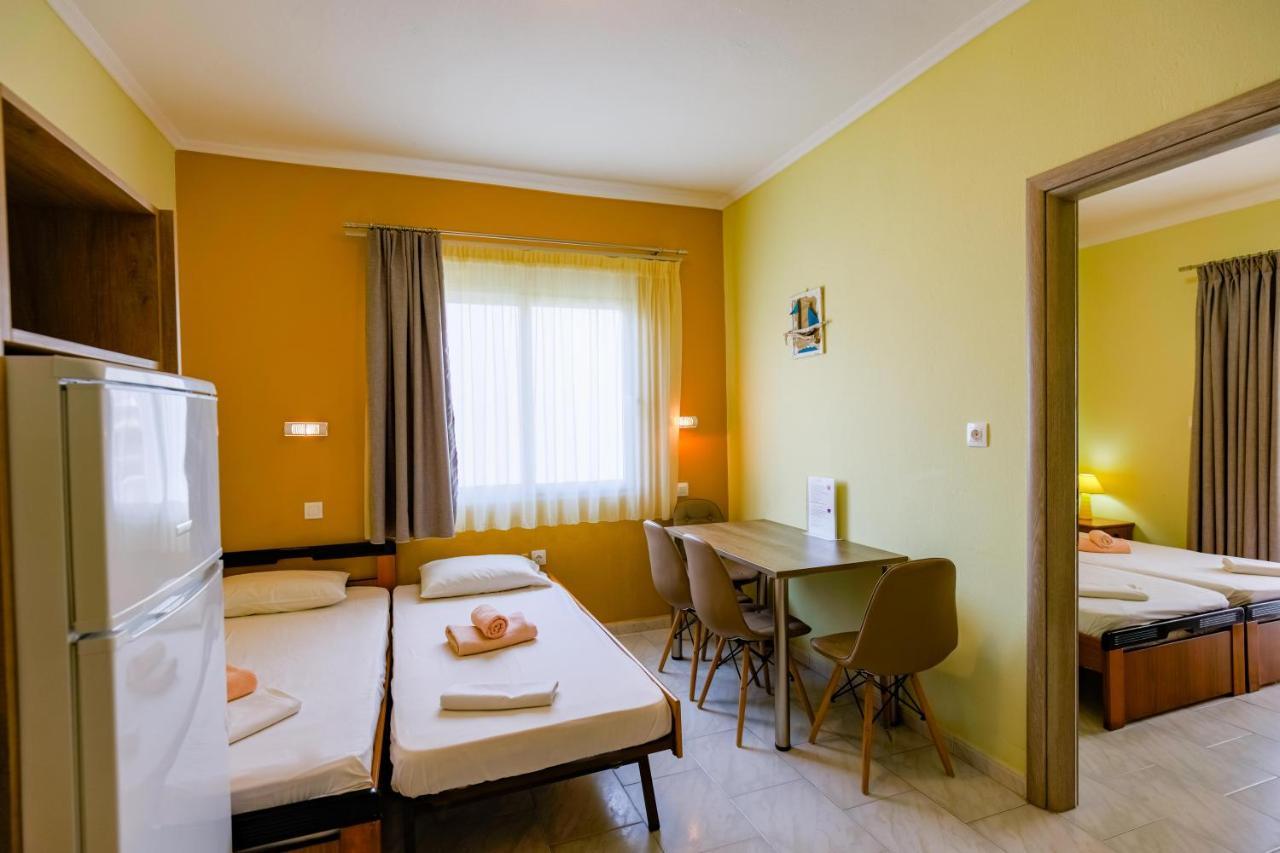 Dionisos Apartments 帕拉利亚狄奥尼索 外观 照片